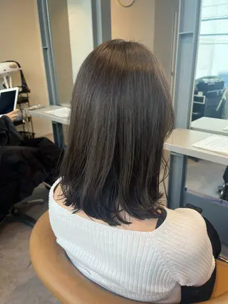 ミディアム うしだ かおるのヘアスタイル