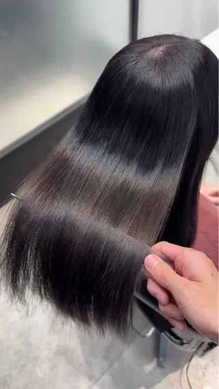 セミロング カラー 🍀美髪作り/髪質 改善🍀勝又亮平のヘアスタイル