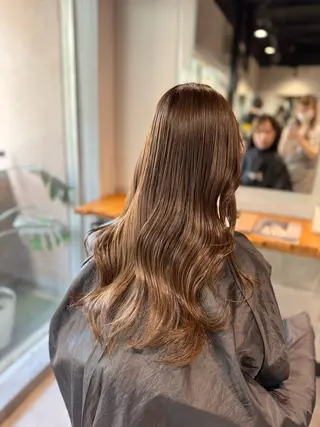 ロング カラー NANAMI🩵 大人可愛い韓国ヘアのヘアスタイル