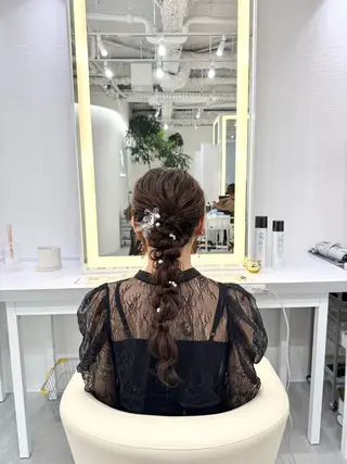 ロング R/🎀 ヘアセット・艶カラーのヘアスタイル