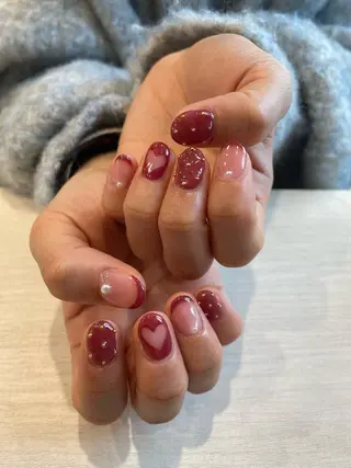 ネイル 成瀬 妃生路のヘアスタイル