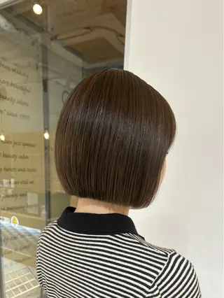 ショート カラー 鈴木弥月/大人ボブ× 透明感カラーのヘアスタイル
