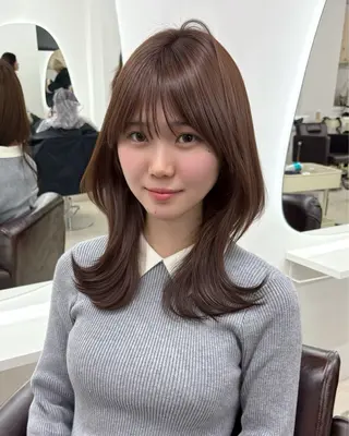 セミロング カラー 新宿/韓国ヘア/ 髪質改善ストレートのヘアスタイル