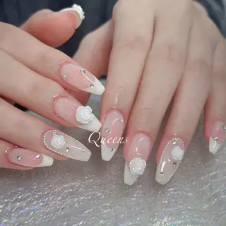 ネイル Queens 榊 まおのネイルデザイン
