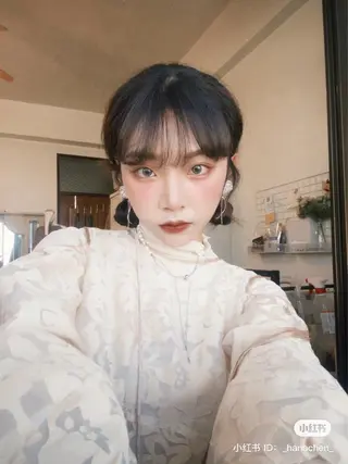 カラー 透明感ベージュ🤎 ナチュラルレイヤーのヘアスタイル