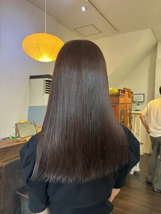 ロング 三國 栞音のヘアスタイル
