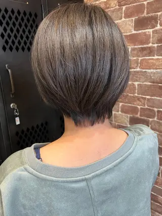 ショート カラー パーマ ヘアアレンジ メンズ キッズ ネイル マツエク・マツパ アイブロウ 久木原 ゆりのヘアスタイル