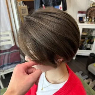 ショート カラー D/i |Y/no. 〈夜スパ17時〜〉のヘアスタイル