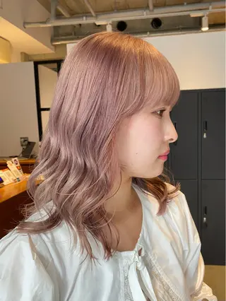 ミディアム カラー ベージュカラー🐑 レイヤー🤎塚原優芽のヘアスタイル