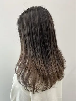 セミロング カラー パーマ ヘアアレンジ 【公式】amble luxe池袋東口🩷のヘアスタイル