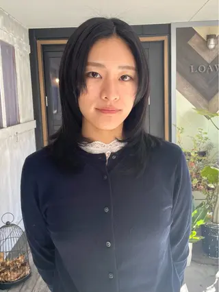 ミディアム 塩谷 雪花のヘアスタイル