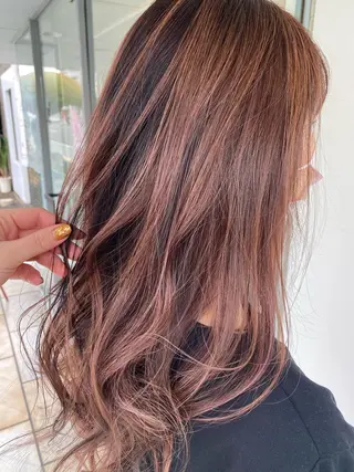 ロング カラー 山中 真紫のヘアスタイル