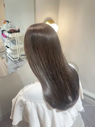 セミロング 廣岡 采音のヘアスタイル