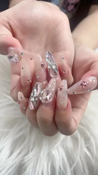 ネイル FF フィフィネイルサロンのネイルデザイン