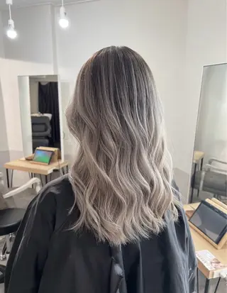 セミロング カラー 指名数No.1 /NAOYAのヘアスタイル