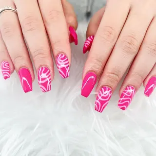 ネイル VIERU YURIのネイルデザイン