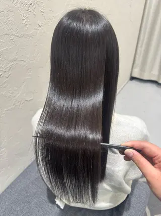 ロング LyriQ所属・池戸 梨衣のヘアスタイル