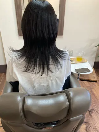ロング 池岡 洋子のヘアスタイル