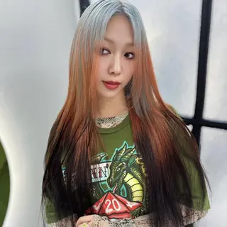 ロング カラー Ren. 🦋デザインカラーのヘアスタイル