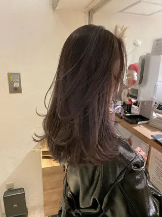 セミロング 艶髪 森田/嵩士のヘアスタイル