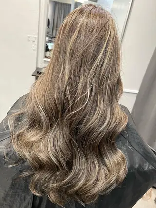 ロング KYOKO 【Bear】のヘアスタイル