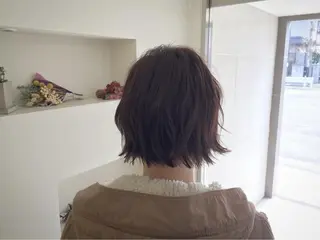 ミディアム カラー ITO YUKIのヘアスタイル