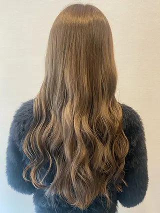 ロング カラー 都甲 純花のヘアスタイル