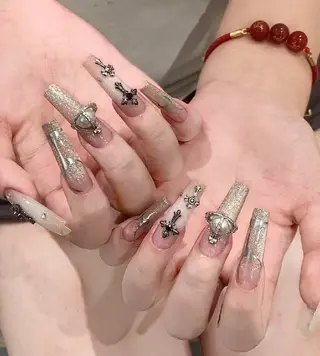 ネイル Pure&Rich Nailのネイルデザイン