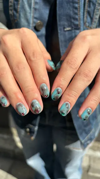 ネイル Queen所属・伊藤 梨恋のネイルデザイン