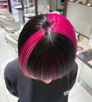 ショート カラー まるやま ひなこ/艶髪カラーのヘアスタイル