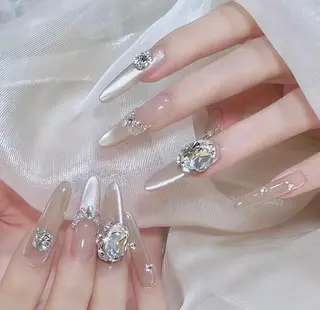 ネイル 高木 維麗絲のネイルデザイン