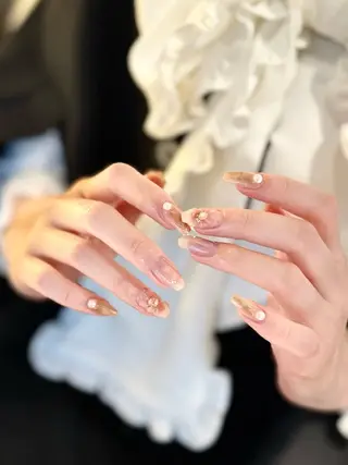 ネイル 土屋 智子のネイルデザイン