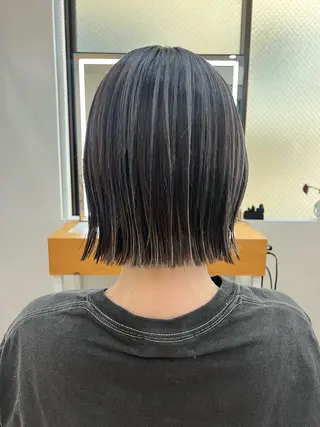 ショート カラー サナ🌱 切りっぱなしボブのヘアスタイル