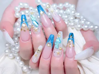 ネイル 🎀M nails✨ ビューティーのネイルデザイン