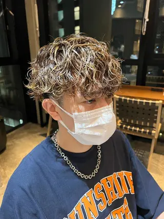 ショート カラー パーマ メンズ 波巻きスパイラルパー マ/シャドウパーマ駿のヘアスタイル