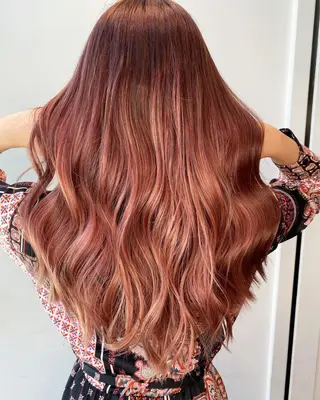 ロング カラー デザインカラーウルフ 宙也のヘアスタイル