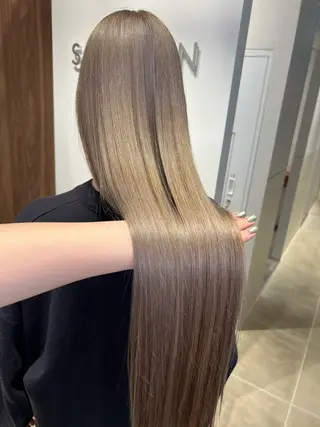 ロング カラー オタク特化美容師💟 チバコナツのヘアスタイル