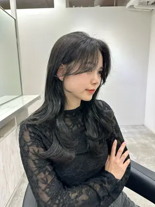 セミロング カラー ミディアムレイヤー 添田晃基のヘアスタイル