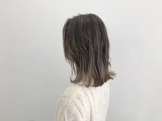 ミディアム LadyBeetle 山本泰史のヘアスタイル
