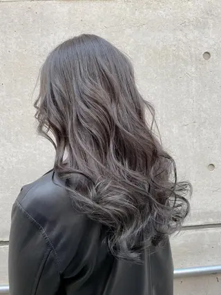 セミロング カラー 【透明感、艶髪】西村 有司のヘアスタイル