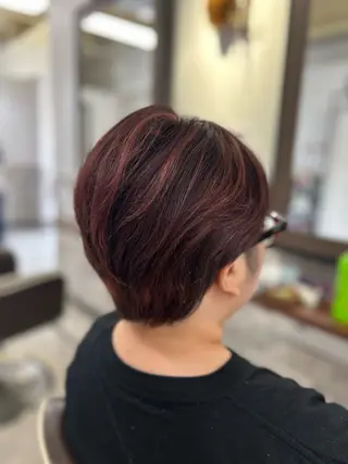 ショート カラー 長浜 小晴のヘアスタイル