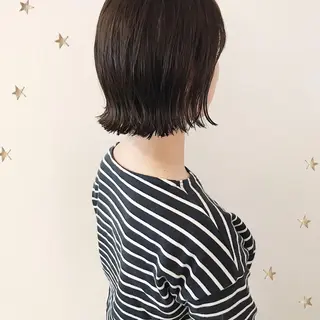 ミディアム 市川 千夏のヘアスタイル
