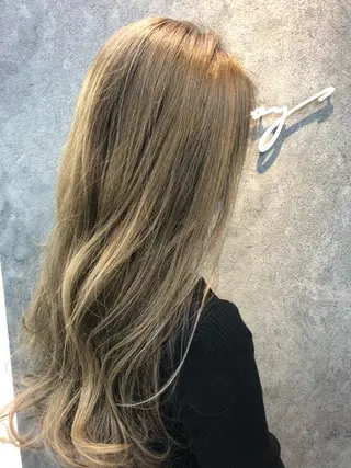ロング Noyヨシモト ヒロトのヘアスタイル