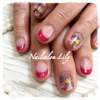 ネイル Lily*nail 🌻Mii🌻のネイルデザイン