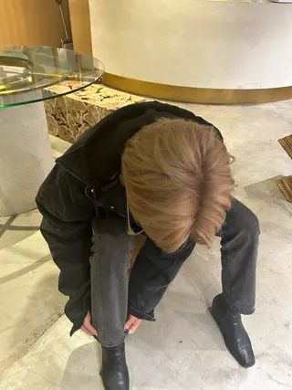 メンズ EIGHT mana 海外グレージュ🥥のヘアスタイル