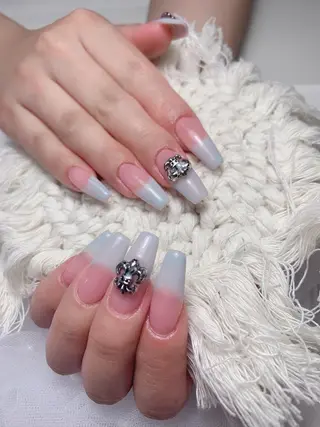 ネイル uu ネイルサロン関内🌼のネイルデザイン