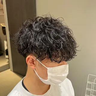 ショート パーマ メンズ 梅田茶屋町メンズ 専門美容師 山元一平のヘアスタイル