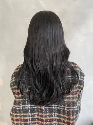 ロング 大島桃花 / 表参道 透明感カラーのヘアスタイル