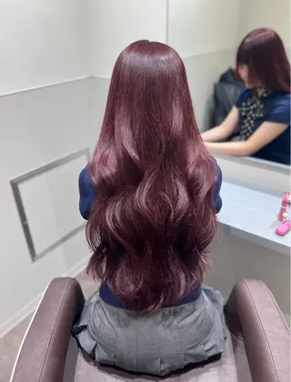 ロング 河西 彩香/ブリーチカラーのヘアスタイル