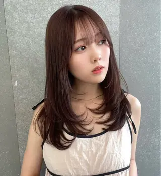 カラー あ い か 🎀 レイヤーカットのヘアスタイル